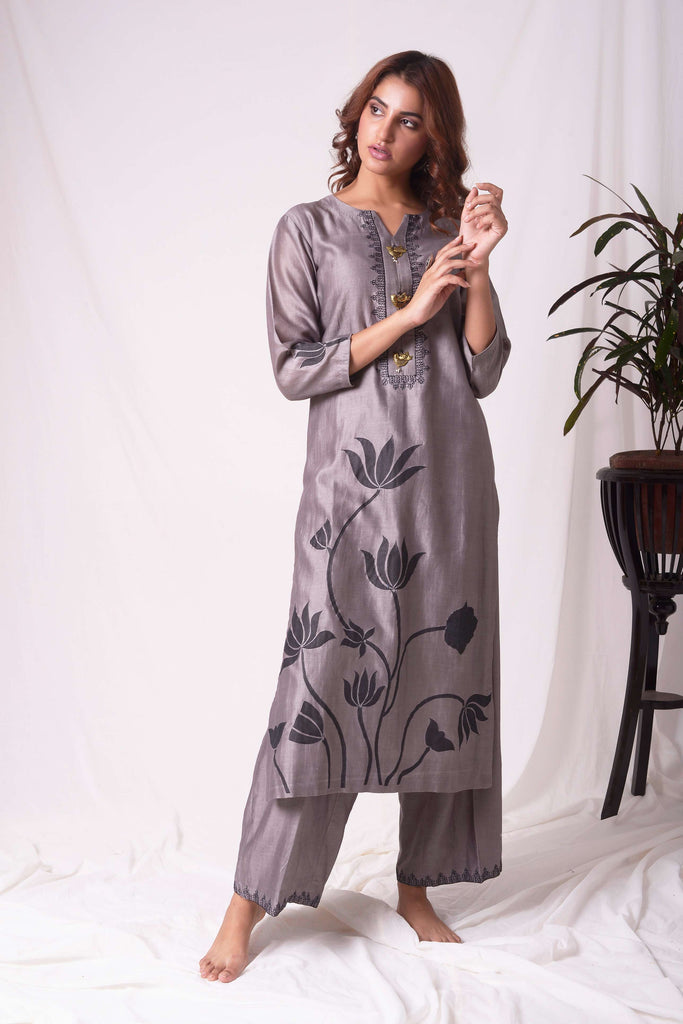 GREY LOTUS PATCHED KURTA & PANT SET AAS COUTURE